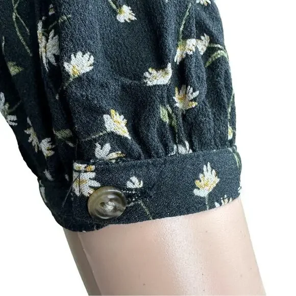 American Eagle Size XS Babydoll Blouse Top Black Floral Back Cut Out Viscose - Picture 8 of 11